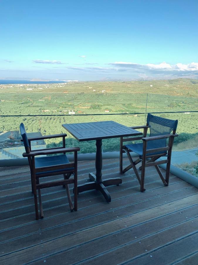 Holiday home King Crimson Luxury Marathokefala