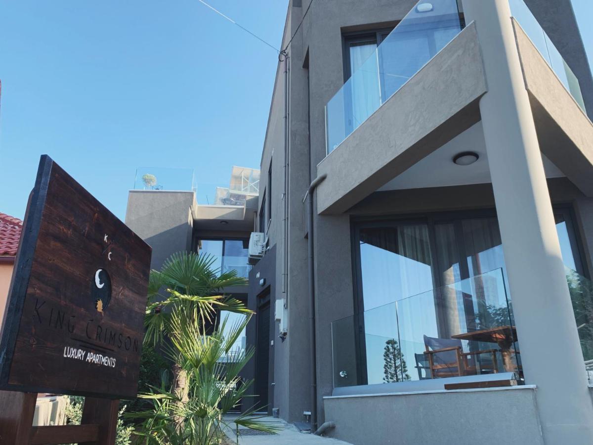 King Crimson Luxury Holiday home